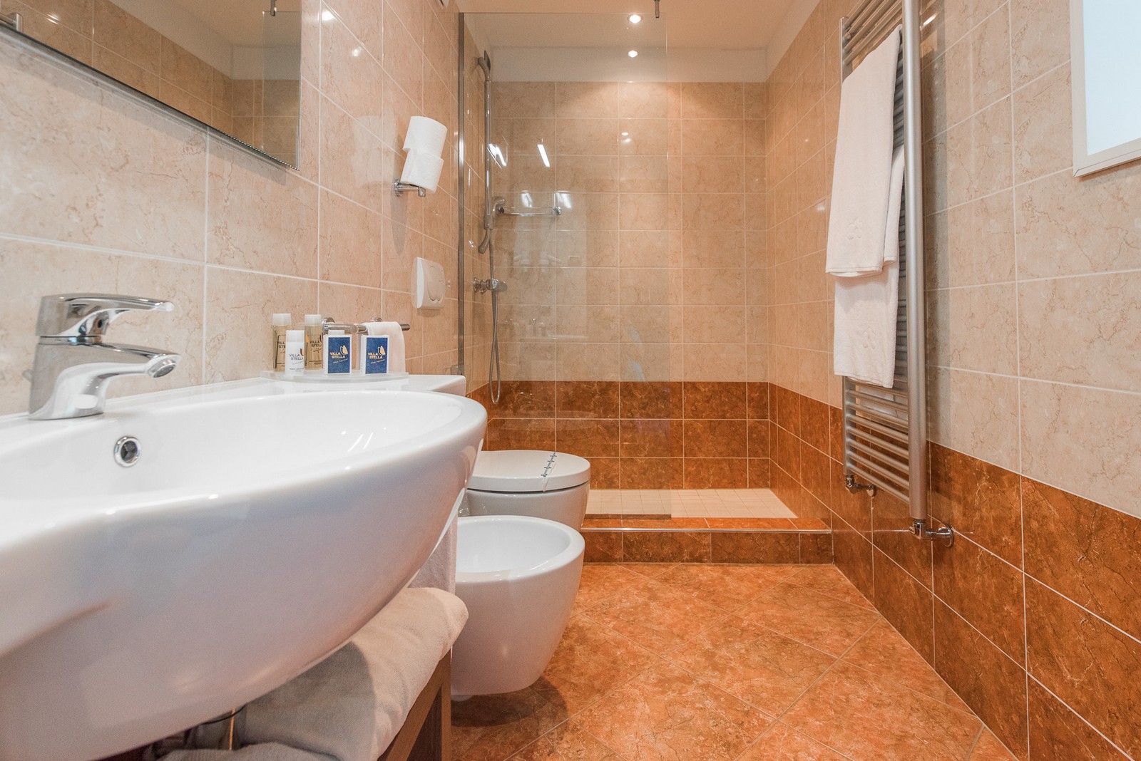 Zimmer Discover Hotel Villa Stella